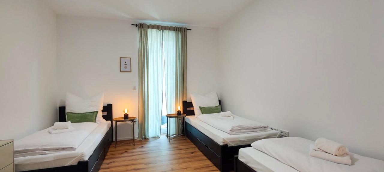 Hygge Home - Mit Garten Und Stellplatz Fuer Feriengaeste-, Monteure / Netflix / 10 Min. Zur Sinsheim Therme Und Zur Autobahn ภายนอก รูปภาพ