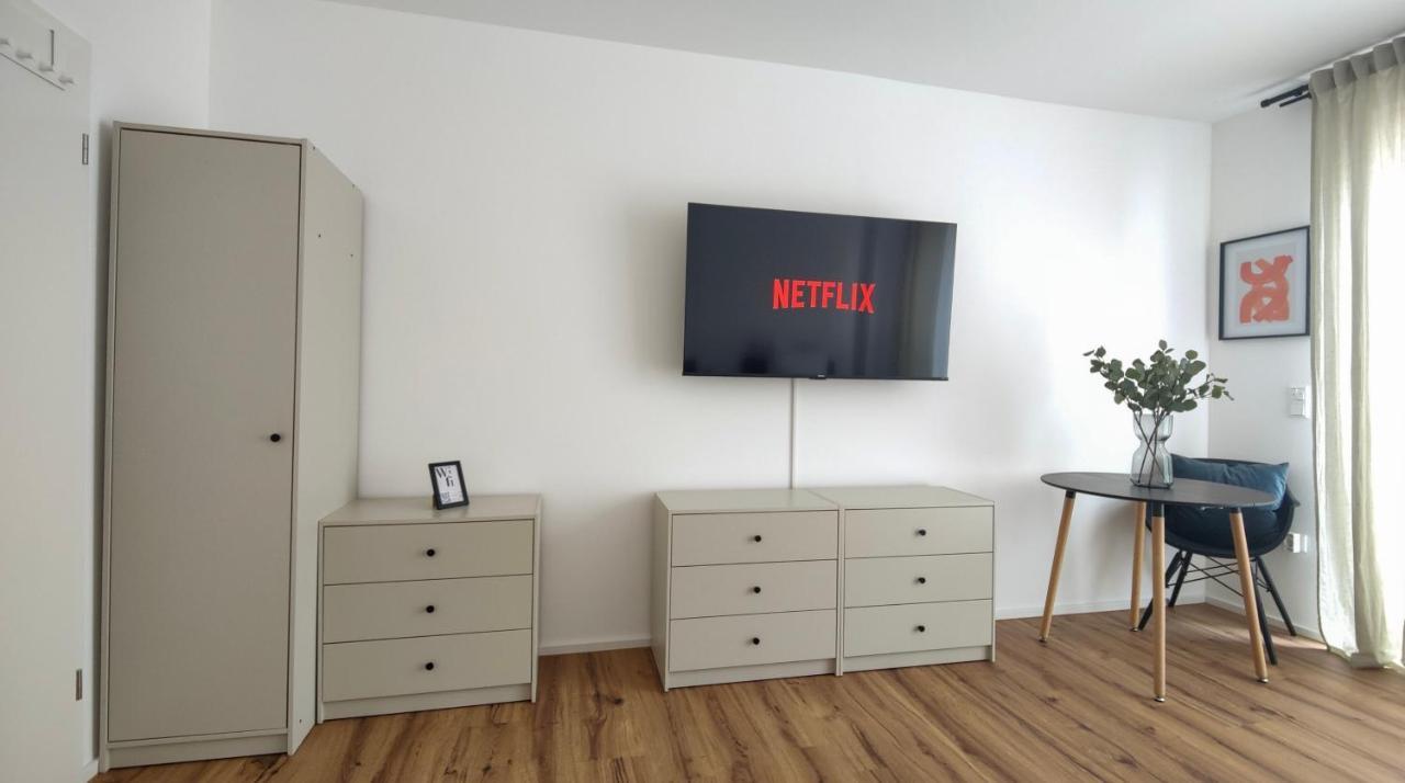 Hygge Home - Mit Garten Und Stellplatz Fuer Feriengaeste-, Monteure / Netflix / 10 Min. Zur Sinsheim Therme Und Zur Autobahn ภายนอก รูปภาพ