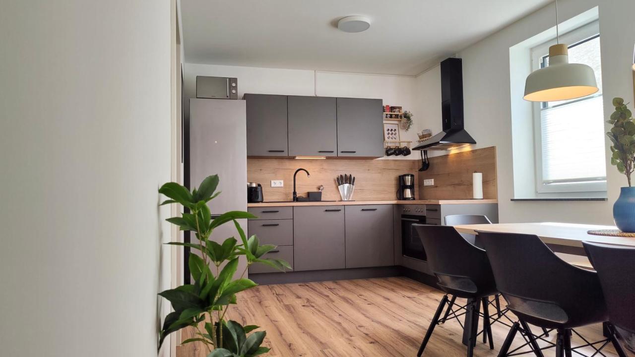 Hygge Home - Mit Garten Und Stellplatz Fuer Feriengaeste-, Monteure / Netflix / 10 Min. Zur Sinsheim Therme Und Zur Autobahn ภายนอก รูปภาพ