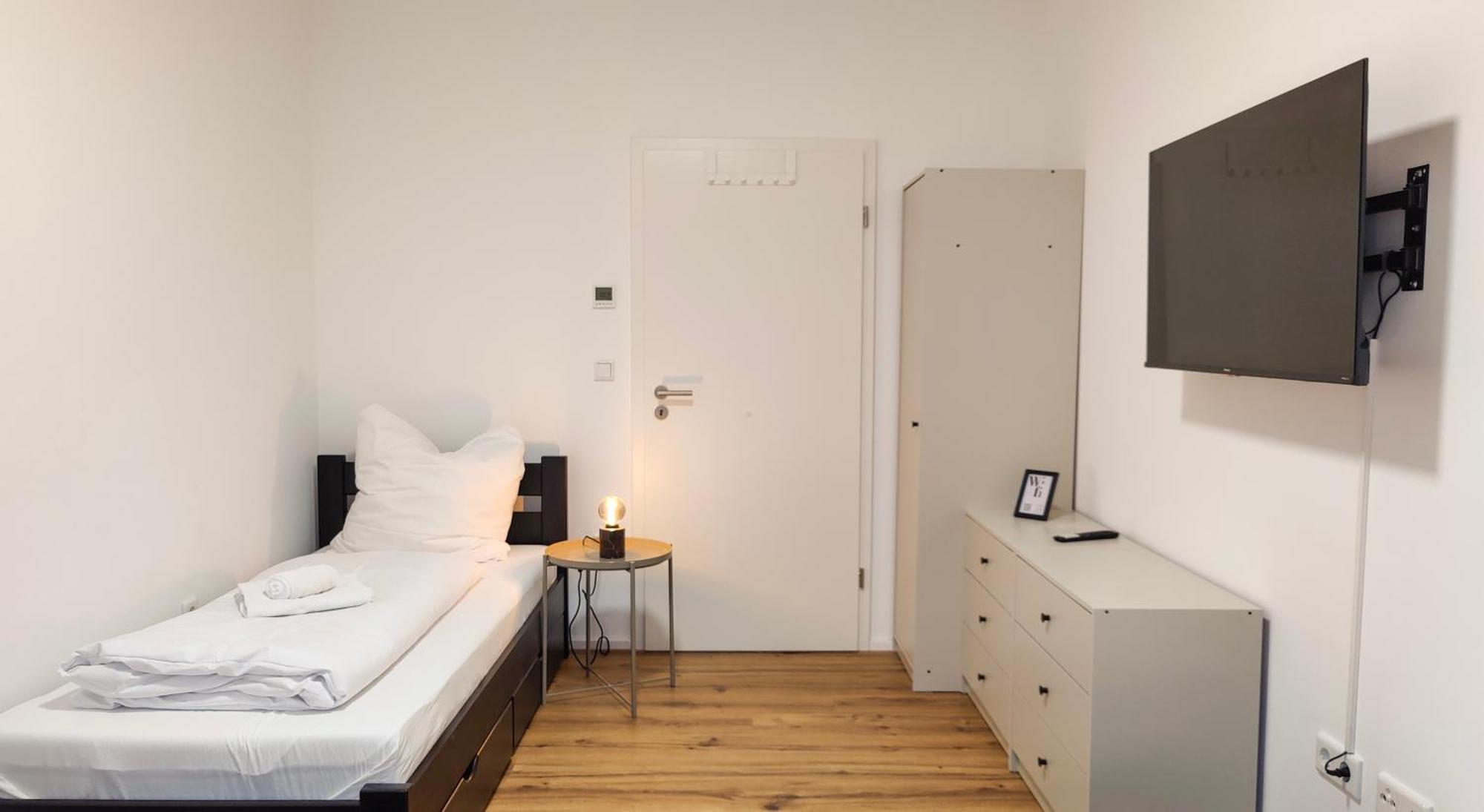 Hygge Home - Mit Garten Und Stellplatz Fuer Feriengaeste-, Monteure / Netflix / 10 Min. Zur Sinsheim Therme Und Zur Autobahn ภายนอก รูปภาพ